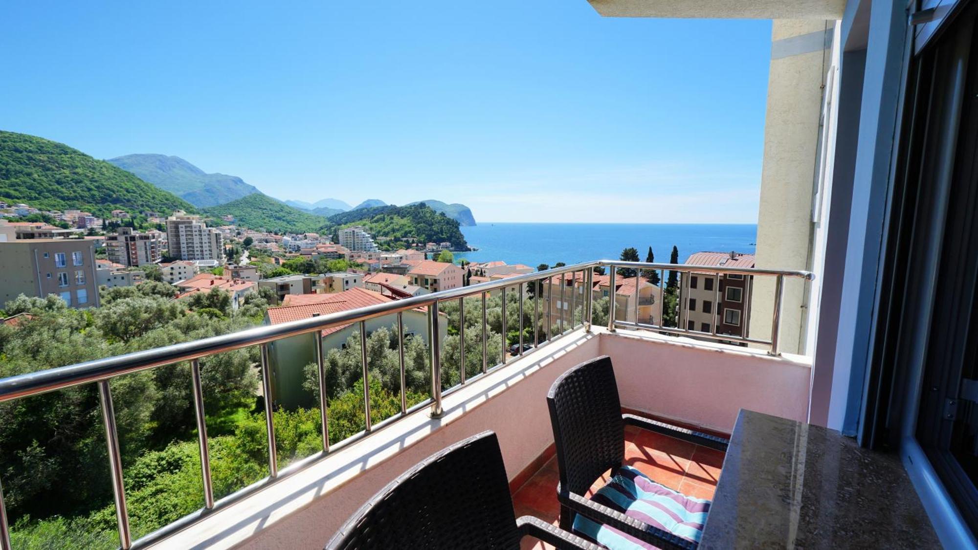 Medin Apartments Bluvista Petrovac Eksteriør bilde